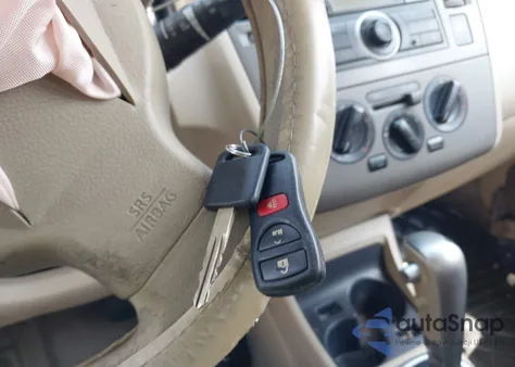 2011 Nissan Versa 1.8S z USA, uszkodzony, nr VIN 3N1BC1CP9BL424722